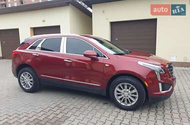 Внедорожник / Кроссовер Cadillac XT5 2017 в Хмельницком