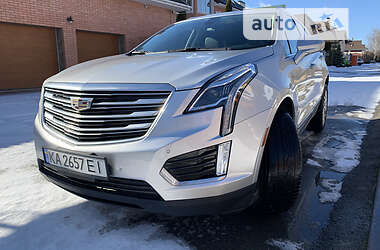 Внедорожник / Кроссовер Cadillac XT5 2018 в 