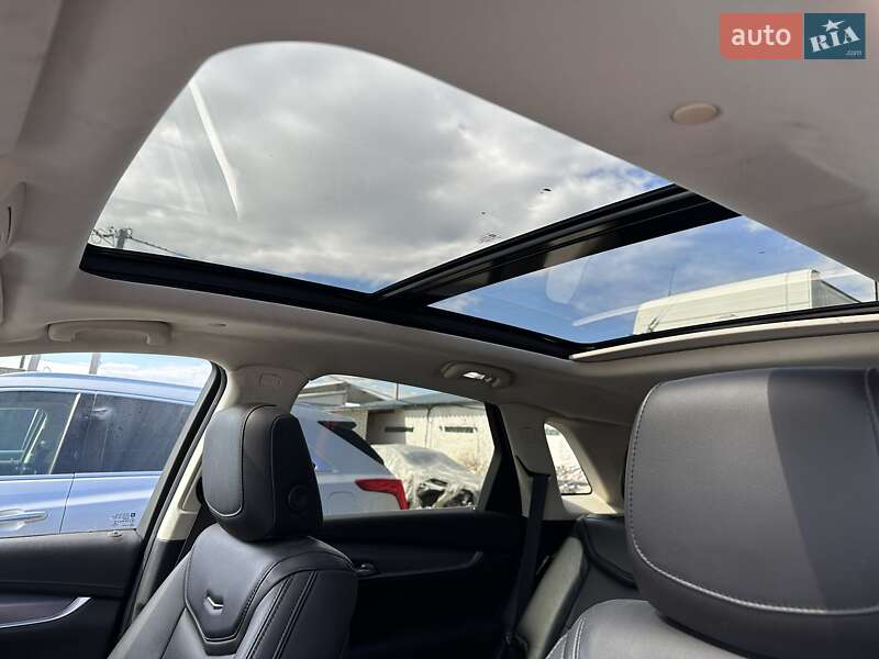 Внедорожник / Кроссовер Cadillac XT5 2016 в Киеве фото 10 Внедорожник / Кроссовер Cadillac XT5 2016 в Киеве