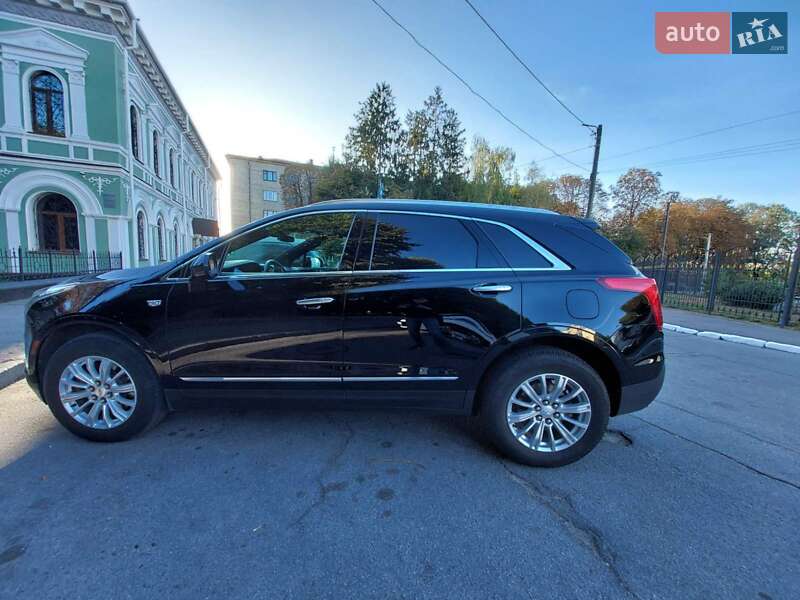 Внедорожник / Кроссовер Cadillac XT5 2016 в Житомире