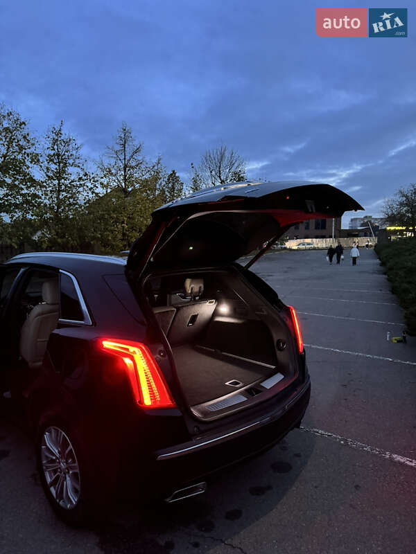Внедорожник / Кроссовер Cadillac XT5 2017 в Умани