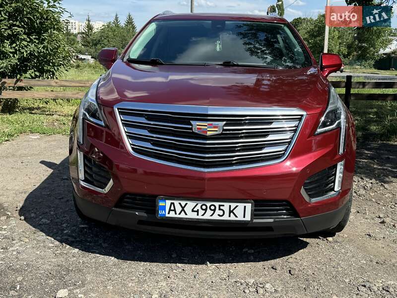 Внедорожник / Кроссовер Cadillac XT5 2018 в Харькове