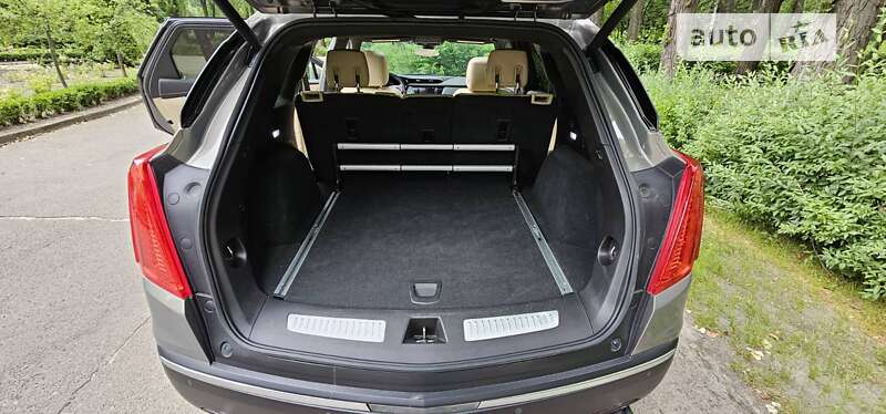 Внедорожник / Кроссовер Cadillac XT5 2018 в Киеве фото 12 Внедорожник / Кроссовер Cadillac XT5 2018 в Киеве