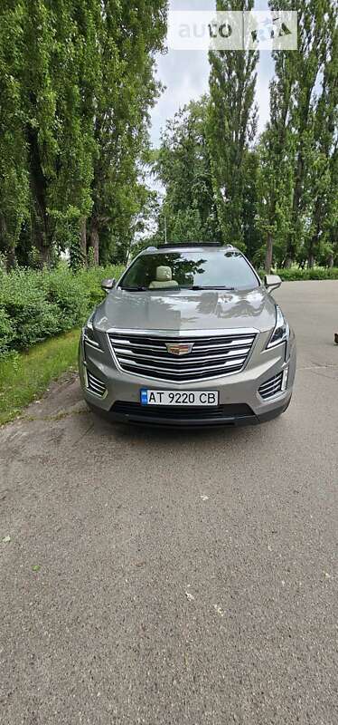 Внедорожник / Кроссовер Cadillac XT5 2018 в Киеве