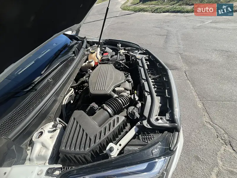 Cadillac XT5 2019 VIN 1GYKNCRS1LZ141976 фото оголошення 36 з 76