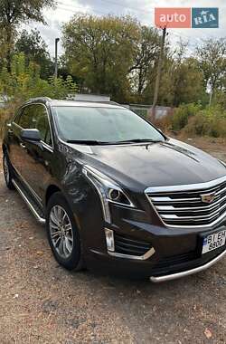 Внедорожник / Кроссовер Cadillac XT5 2016 в Лохвице