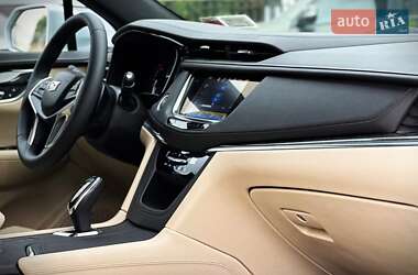 Внедорожник / Кроссовер Cadillac XT5 2017 в Киеве