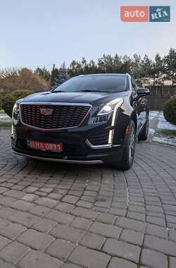 Внедорожник / Кроссовер Cadillac XT5 2021 в 