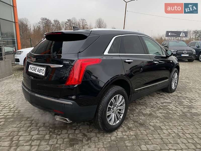 Внедорожник / Кроссовер Cadillac XT5 2019 в Львове