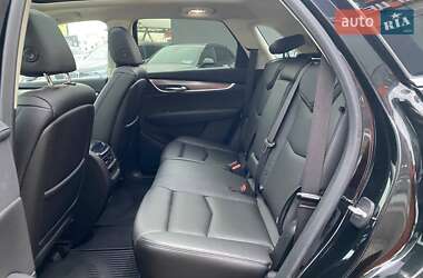 Внедорожник / Кроссовер Cadillac XT5 2019 в 
