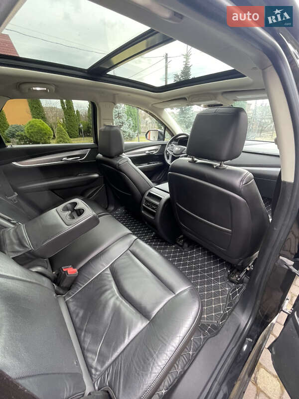 Внедорожник / Кроссовер Cadillac XT5 2016 в Коломые