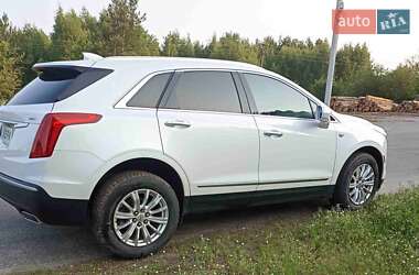 Внедорожник / Кроссовер Cadillac XT5 2018 в 