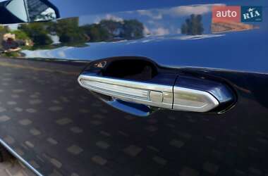 Внедорожник / Кроссовер Cadillac XT5 2019 в 
