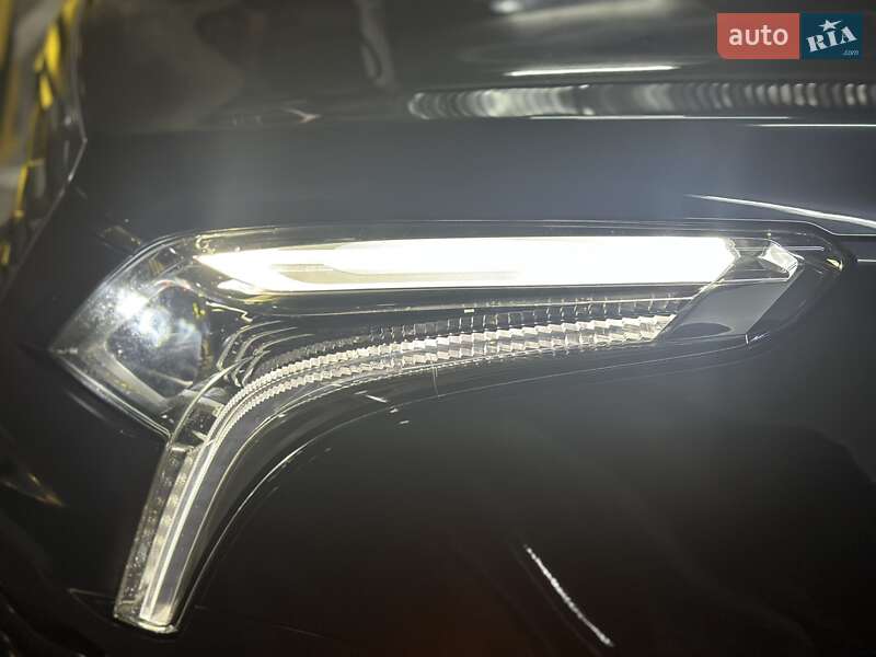 Позашляховик / Кросовер Cadillac XT5 2018 в Києві