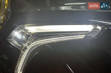 Внедорожник / Кроссовер Cadillac XT5 2018 в 