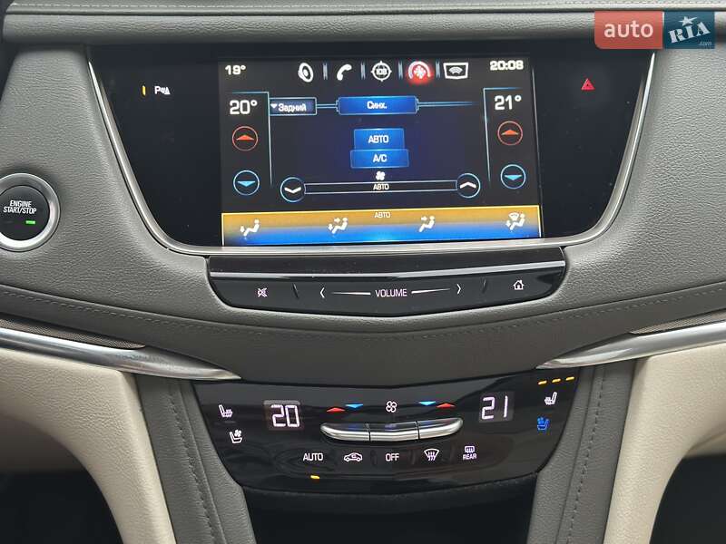 Позашляховик / Кросовер Cadillac XT5 2018 в Києві