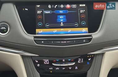 Внедорожник / Кроссовер Cadillac XT5 2018 в 