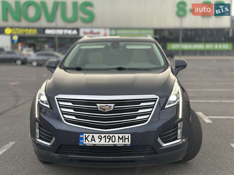 Позашляховик / Кросовер Cadillac XT5 2018 в Києві