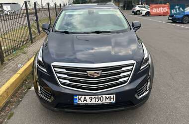 Внедорожник / Кроссовер Cadillac XT5 2018 в 