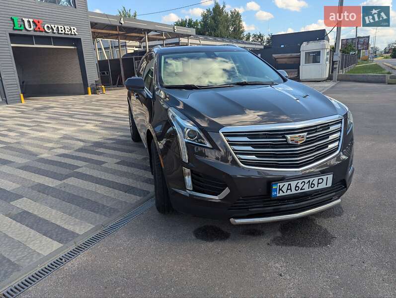 Позашляховик / Кросовер Cadillac XT5 2016 в Василькові