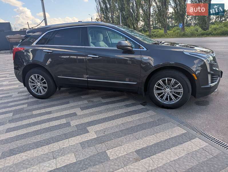 Позашляховик / Кросовер Cadillac XT5 2016 в Василькові