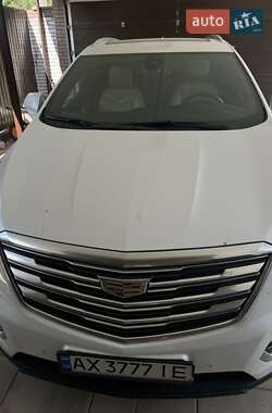 Внедорожник / Кроссовер Cadillac XT5 2017 в Чугуеве