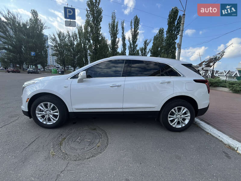 Внедорожник / Кроссовер Cadillac XT5 2019 в Черкассах