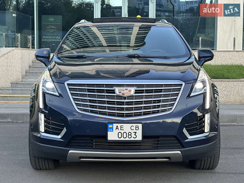 Позашляховик / Кросовер Cadillac XT5 2017 в Дніпрі