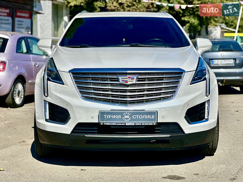 Внедорожник / Кроссовер Cadillac XT5 2017 в Киеве
