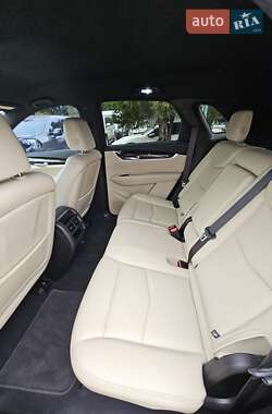 Внедорожник / Кроссовер Cadillac XT5 2019 в 