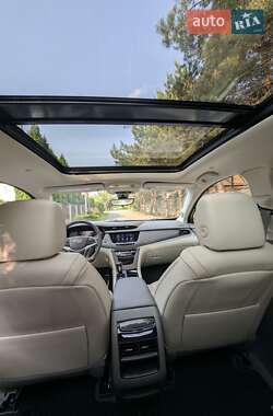 Внедорожник / Кроссовер Cadillac XT5 2021 в 
