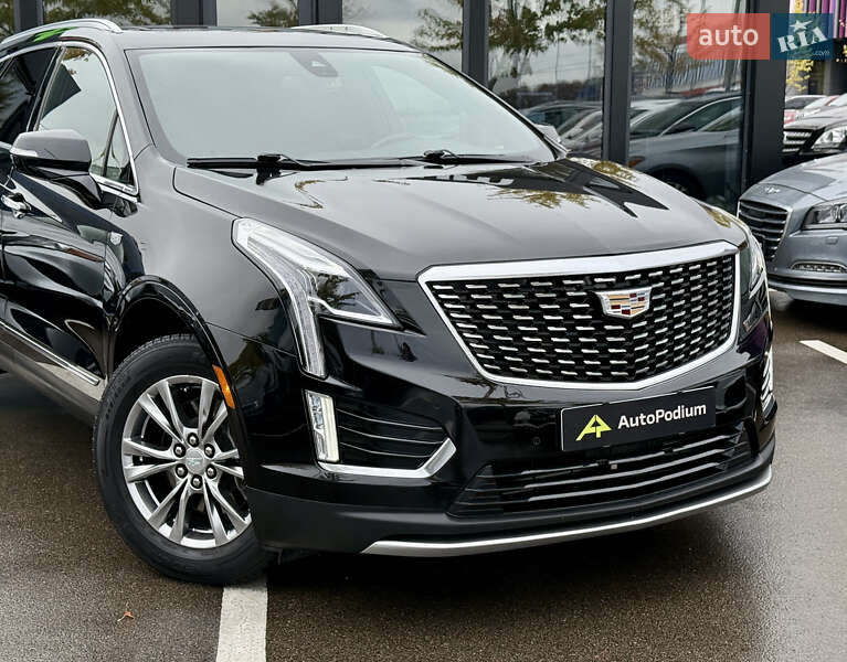 Внедорожник / Кроссовер Cadillac XT5 2021 в Киеве