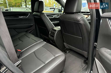 Внедорожник / Кроссовер Cadillac XT5 2021 в 