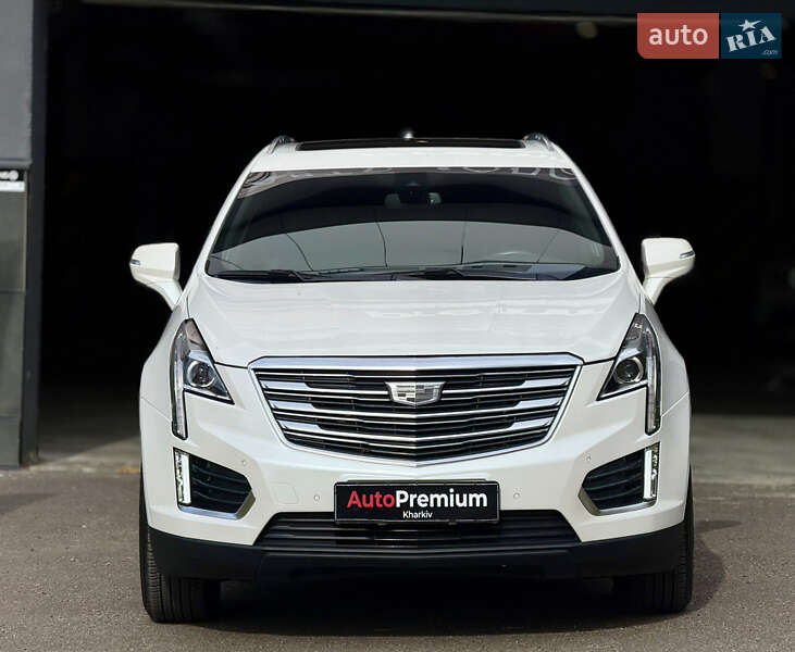 Внедорожник / Кроссовер Cadillac XT5 2021 в Харькове