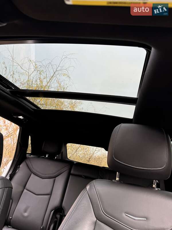 Позашляховик / Кросовер Cadillac XT5 2020 в Дніпрі