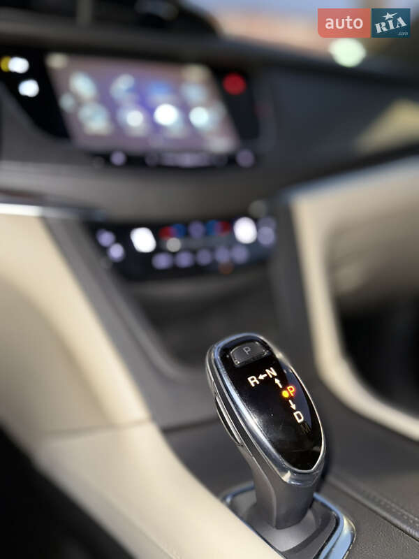 Позашляховик / Кросовер Cadillac XT5 2017 в Миколаєві