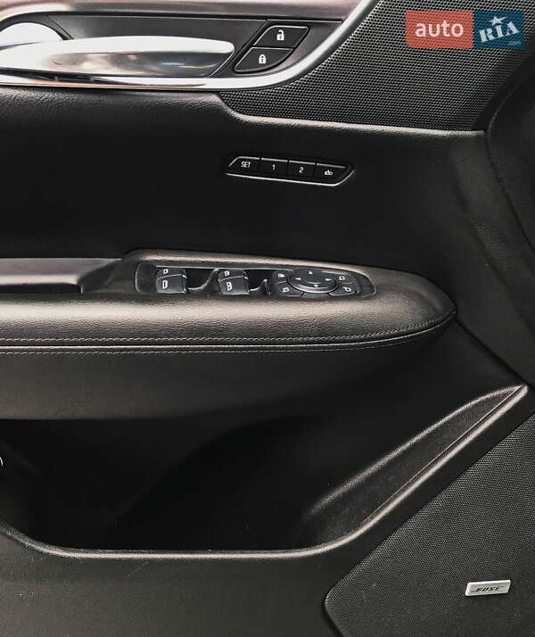 Внедорожник / Кроссовер Cadillac XT5 2016 в Коломые