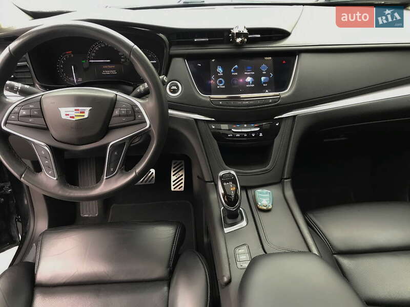 Внедорожник / Кроссовер Cadillac XT5 2016 в Коломые