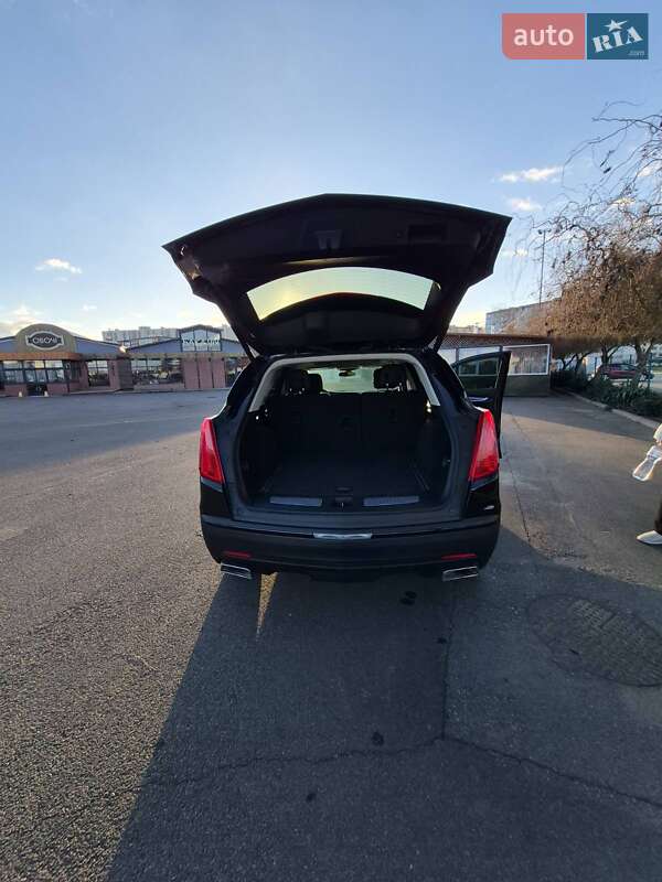 Позашляховик / Кросовер Cadillac XT5 2017 в Одесі
