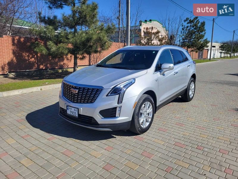Внедорожник / Кроссовер Cadillac XT5 2020 в Измаиле