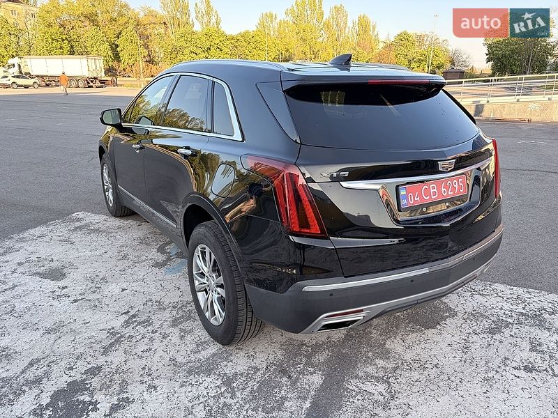 Внедорожник / Кроссовер Cadillac XT5 2019 в Запорожье