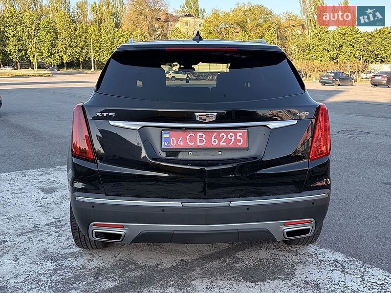 Внедорожник / Кроссовер Cadillac XT5 2019 в Запорожье