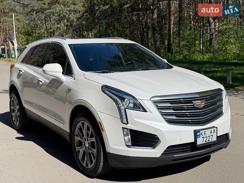 Внедорожник / Кроссовер Cadillac XT5 2018 в Новомосковске