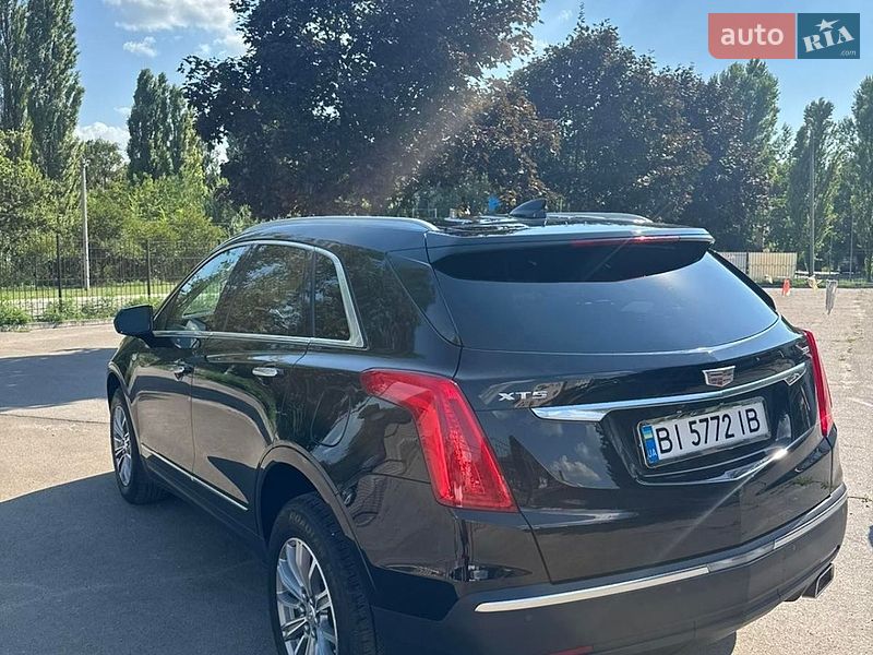 Внедорожник / Кроссовер Cadillac XT5 2016 в Кременчуге