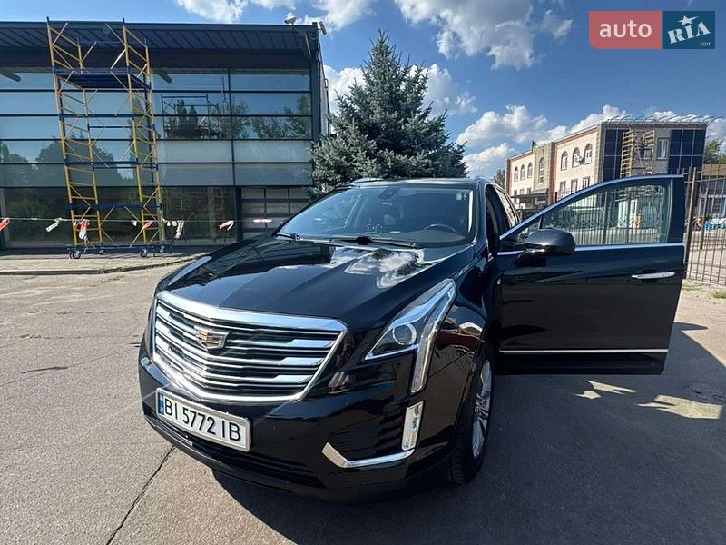 Внедорожник / Кроссовер Cadillac XT5 2016 в Кременчуге