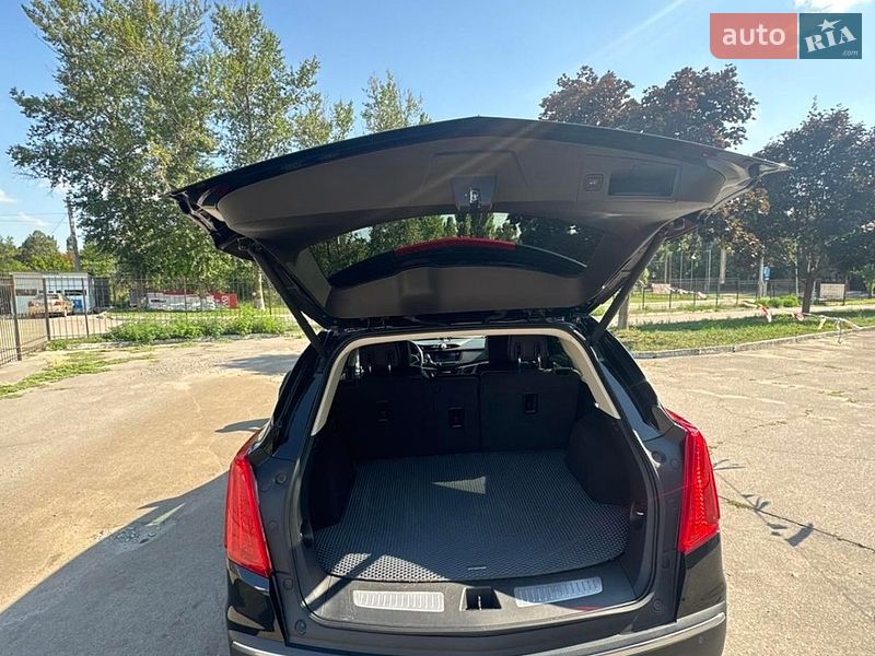 Внедорожник / Кроссовер Cadillac XT5 2016 в Кременчуге