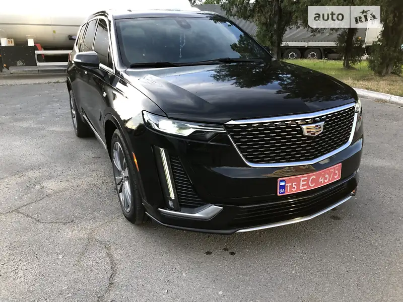 Cadillac XT6