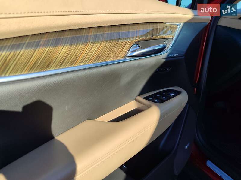 Внедорожник / Кроссовер Cadillac XT6 2020 в Измаиле