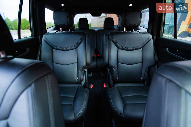 Позашляховик / Кросовер Cadillac XT6 2020 в Рівному