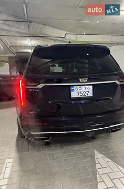 Позашляховик / Кросовер Cadillac XT6 2021 в 